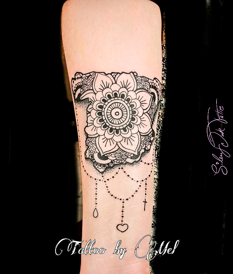 Silent Ink Tattoo - Black and Grey, Hannover, Mel, schwarz/weiß